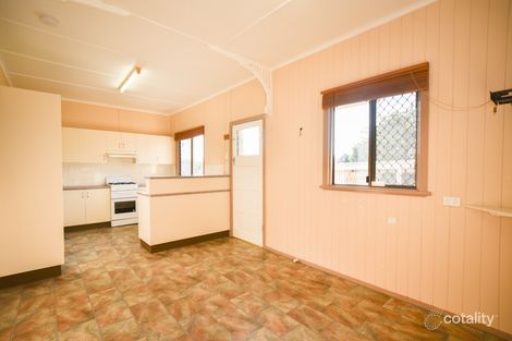 11 Dunn Rd, Avenell Heights, QLD 4670