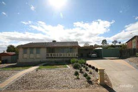 1 Resolute Cres, Hallett Cove, SA 5158
