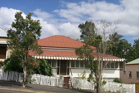 19 Sexton St, Highgate Hill, QLD 4101