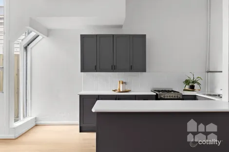 Property photo of 42 Pentland Parade Seddon VIC 3011