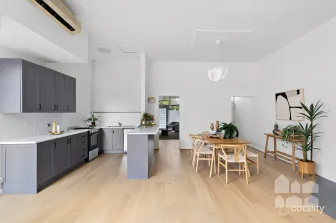 Property photo of 42 Pentland Parade Seddon VIC 3011