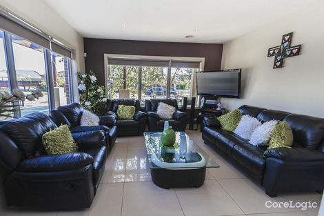 Property photo of 37A Coronet Avenue Roxburgh Park VIC 3064