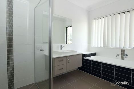 Property photo of 6 Amanda Place Helidon QLD 4344