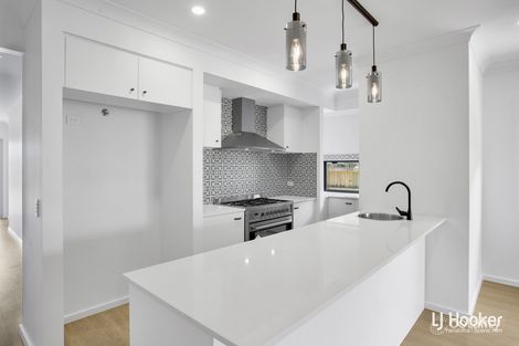 10 Norris St, Logan Reserve, QLD 4133