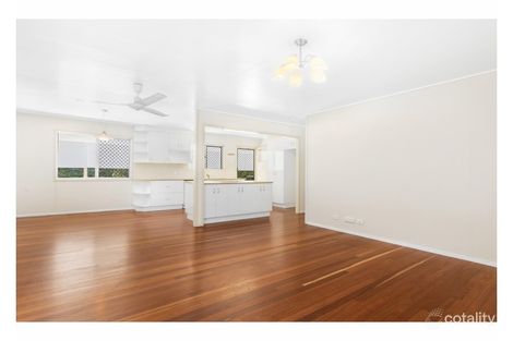 Property photo of 122 Menzies Street Park Avenue QLD 4701