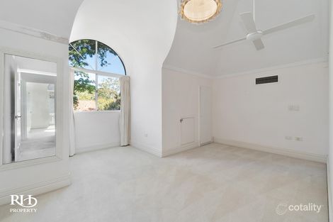 8 Henshaw Lane, Claremont, WA 6010