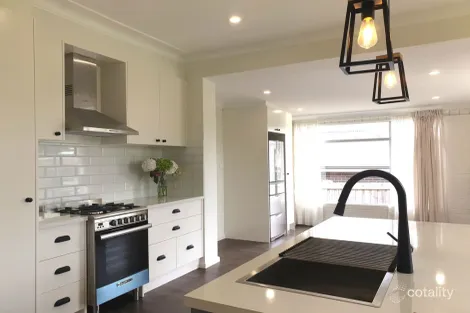 13 Yarrawa St, Moss Vale, NSW 2577