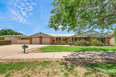 Property photo of 4 Brewer Drive West Wodonga VIC 3690