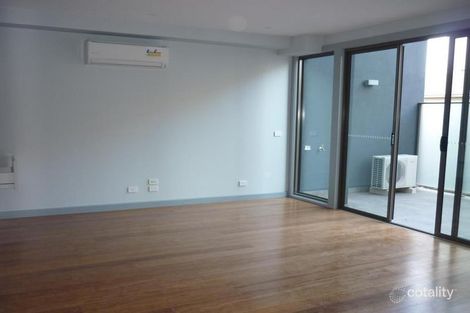 Property photo of 8/11 Railway Crescent Hampton VIC 3188
