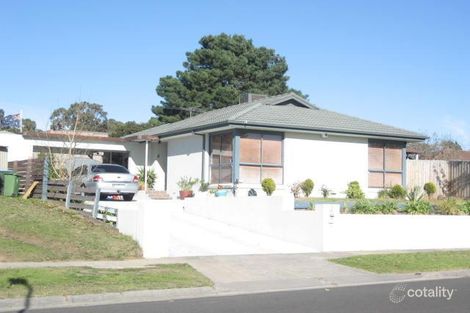 2 Crossdale Rise, Endeavour Hills, VIC 3802