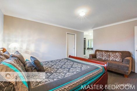 Property photo of 1 Gimlet Link Carramar WA 6031