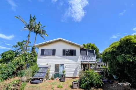 19 Highland St, Russell Island, QLD 4184