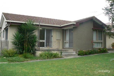 6 Irving Rd, Pakenham, VIC 3810