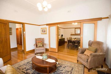 Property photo of 3 Cranwell Avenue Strathmore VIC 3041