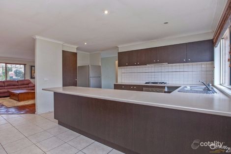 Property photo of 9 Tea Tree Close Pakenham VIC 3810