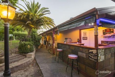 13 Old Fernshaw Rd, Healesville, VIC 3777