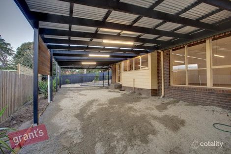 Property photo of 5 Throsby Court Endeavour Hills VIC 3802