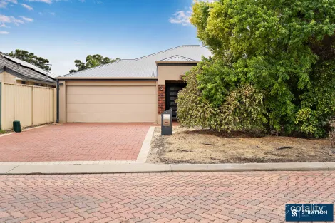 Property photo of 2 Frankenia Turn Success WA 6164