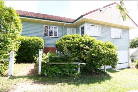 18 Elizabeth St, Toowong, QLD 4066