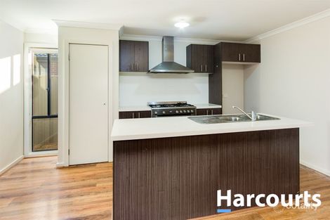 Property photo of 7 Wagner Close Cranbourne East VIC 3977