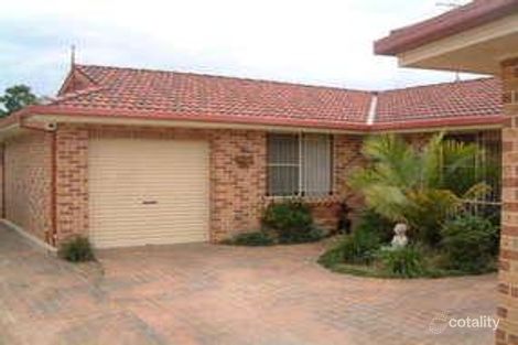 Property photo of 2/32 Cook Crescent East Hills NSW 2213