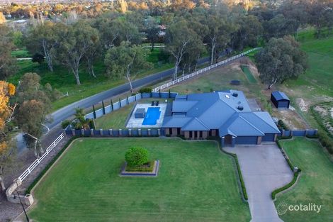 Property photo of 3 Abbott Drive Lavington NSW 2641