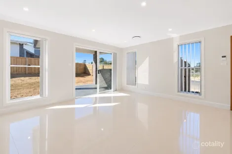 Property photo of 43 Fleming Drive Campbelltown NSW 2560