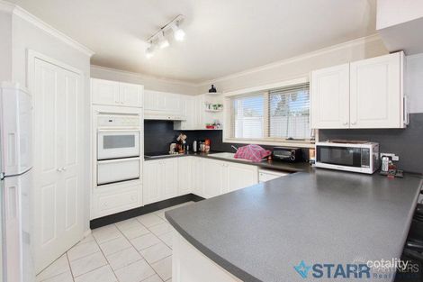 Property photo of 27 Coowarra Drive St Clair NSW 2759