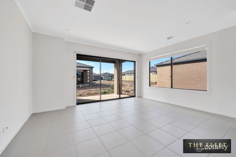 Property photo of 32 Trafford Drive Truganina VIC 3029