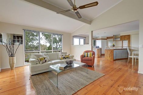 Property photo of 25 Edward Road Chirnside Park VIC 3116