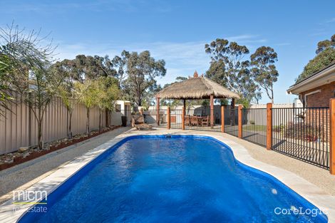 Property photo of 5 Grosvenor Place Werribee VIC 3030