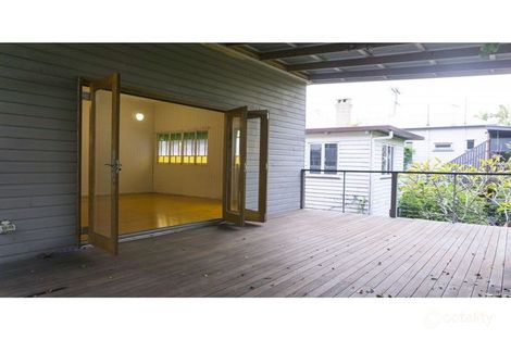 Property photo of 33 Lindon Street Dutton Park QLD 4102