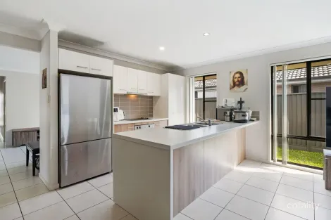 Property photo of 47 Benham Avenue Kallangur QLD 4503