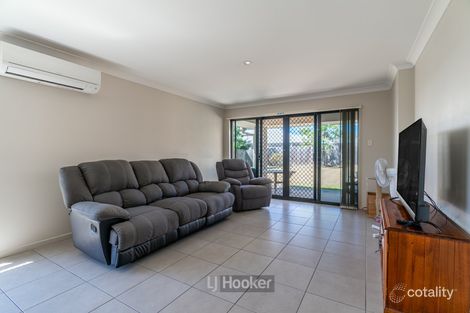 Property photo of 22 Lachlan Lane Hillcrest QLD 4118