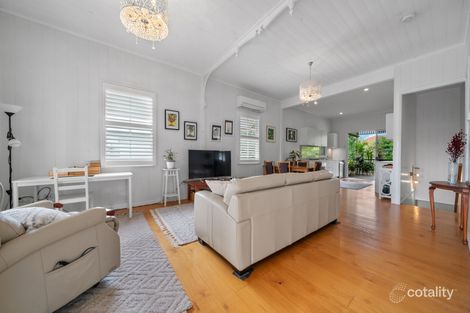 Property photo of 18 Primrose Terrace Red Hill QLD 4059