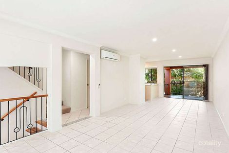 Property photo of 45/20 Fairway Drive Clear Island Waters QLD 4226