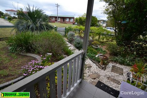 Property photo of 2 Mulgen Crescent Bomaderry NSW 2541