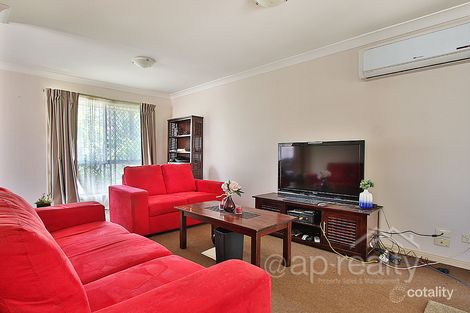 Property photo of 5 Conifer Place Forest Lake QLD 4078