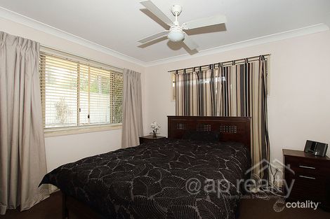 Property photo of 5 Conifer Place Forest Lake QLD 4078