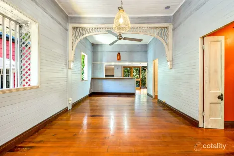 Property photo of 4 Cairns Street Cairns North QLD 4870