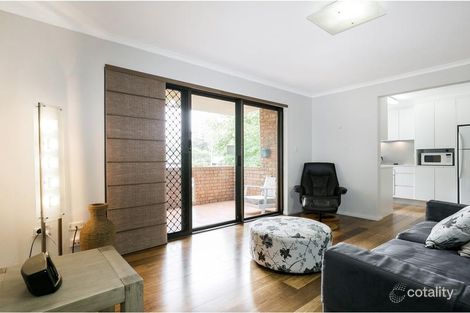 Property photo of 1/205 Albany Street Point Frederick NSW 2250