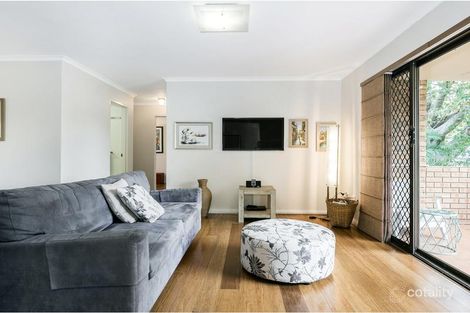 Property photo of 1/205 Albany Street Point Frederick NSW 2250