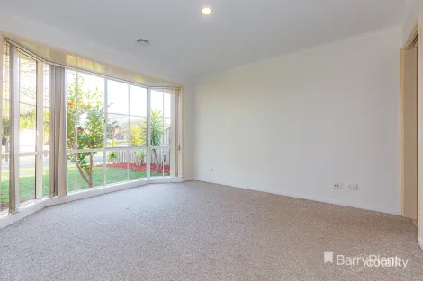 Property photo of 38 Marlesford Crescent Berwick VIC 3806