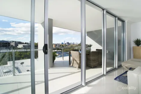 10/16 KINGS RD, TARINGA, QLD 4068