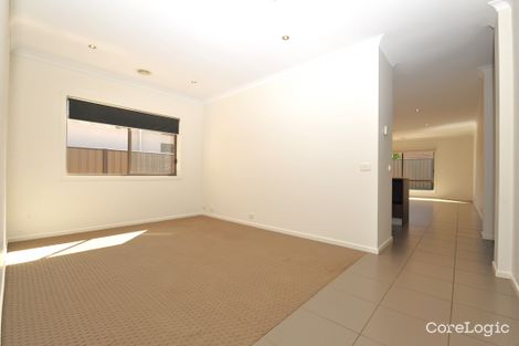 Property photo of 5 Cob Terrace Clyde North VIC 3978