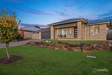 Property photo of 88 Bradman Drive Boorooma NSW 2650