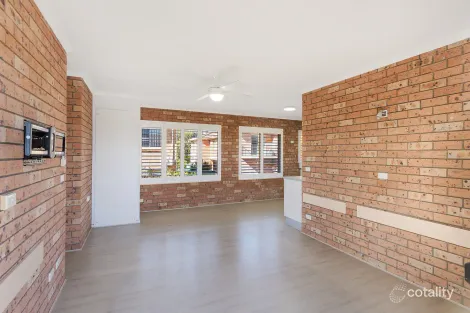 Property photo of 4/27 Ocean Drive Merimbula NSW 2548