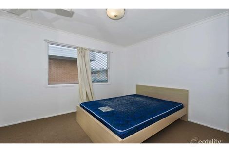 Property photo of 5/23 Sunset Boulevard Surfers Paradise QLD 4217