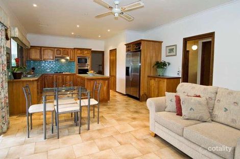 Property photo of 25 Dobell Drive Eltham VIC 3095