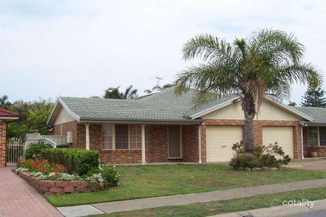 Property photo of 1/4 Oceanside Drive Caves Beach NSW 2281